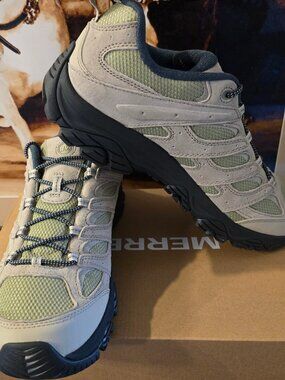 Merrell Men’s Moab 3 Hiking Shoes J038307 Shoes Sneakers Talc / Green Sz 10 NEW